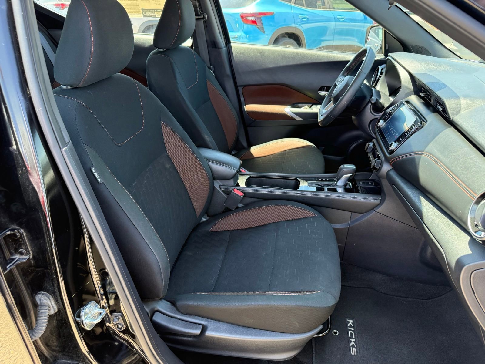 Used 2024 Nissan Kicks SR FWD image 31