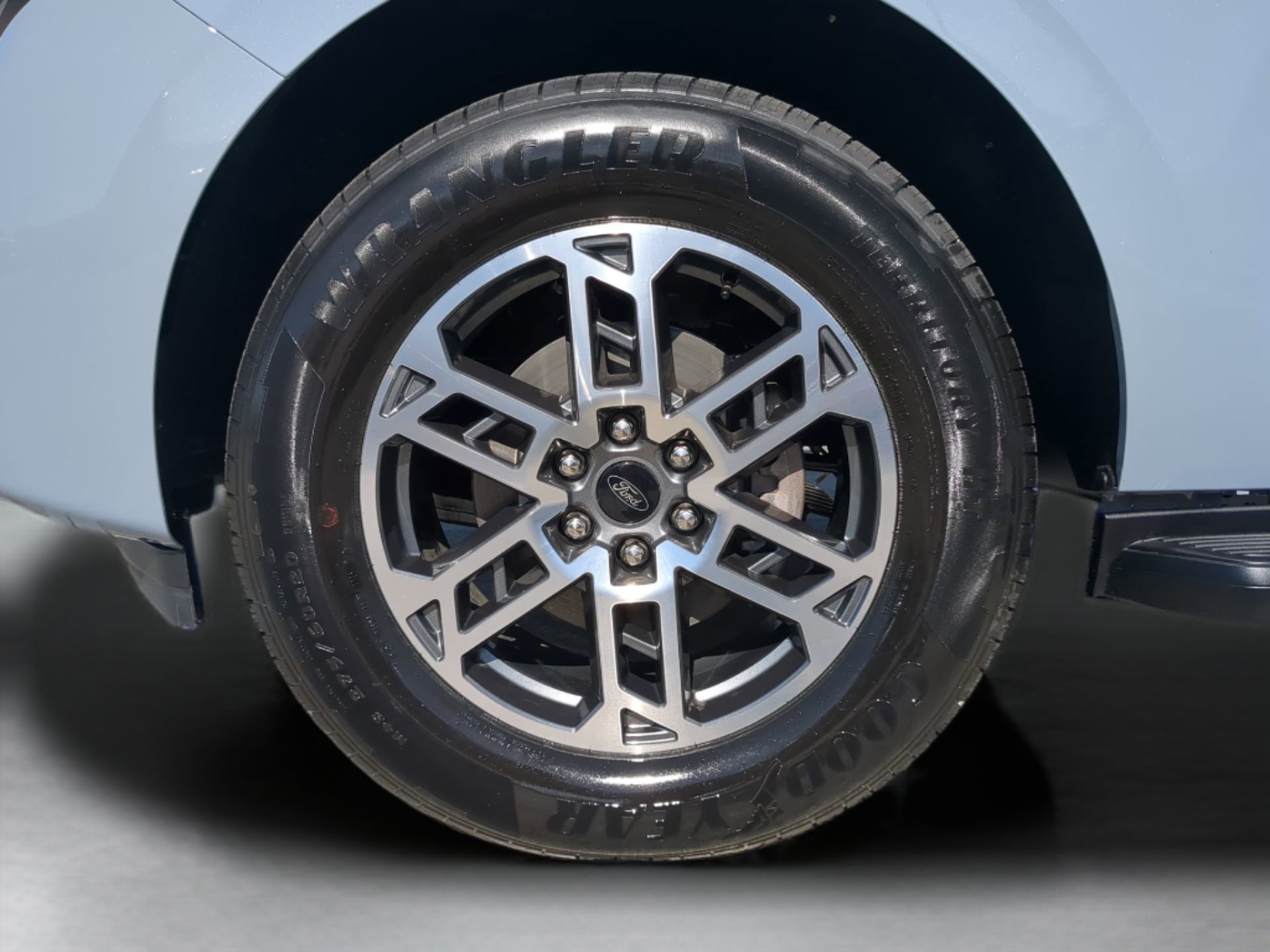 New 2025 Ford Expedition Active image 68