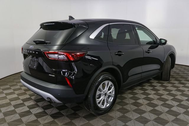 Used 2023 Ford Escape Active w/ Tech Pack #1 AWD/4WD image 13