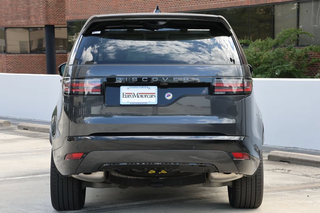 Certified 2025 Land Rover Discovery Dynamic SE AWD/4WD image 3