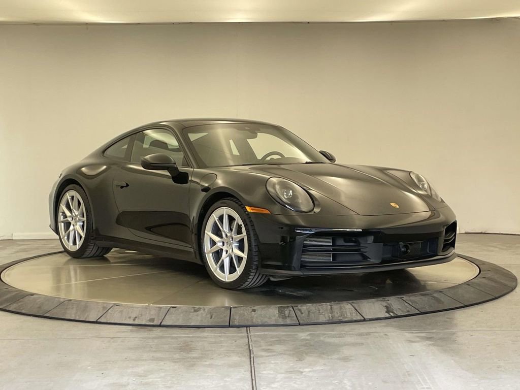 Certified 2025 Porsche 911 Carrera image 9