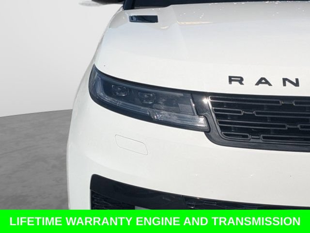 Used 2025 Land Rover Range Rover Sport SE AWD/4WD image 9