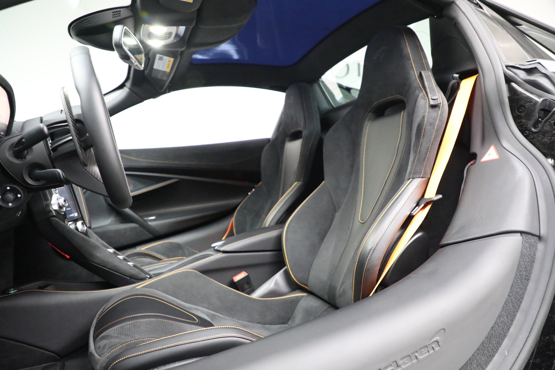 Used 2023 McLaren 720S Performance RWD image 37