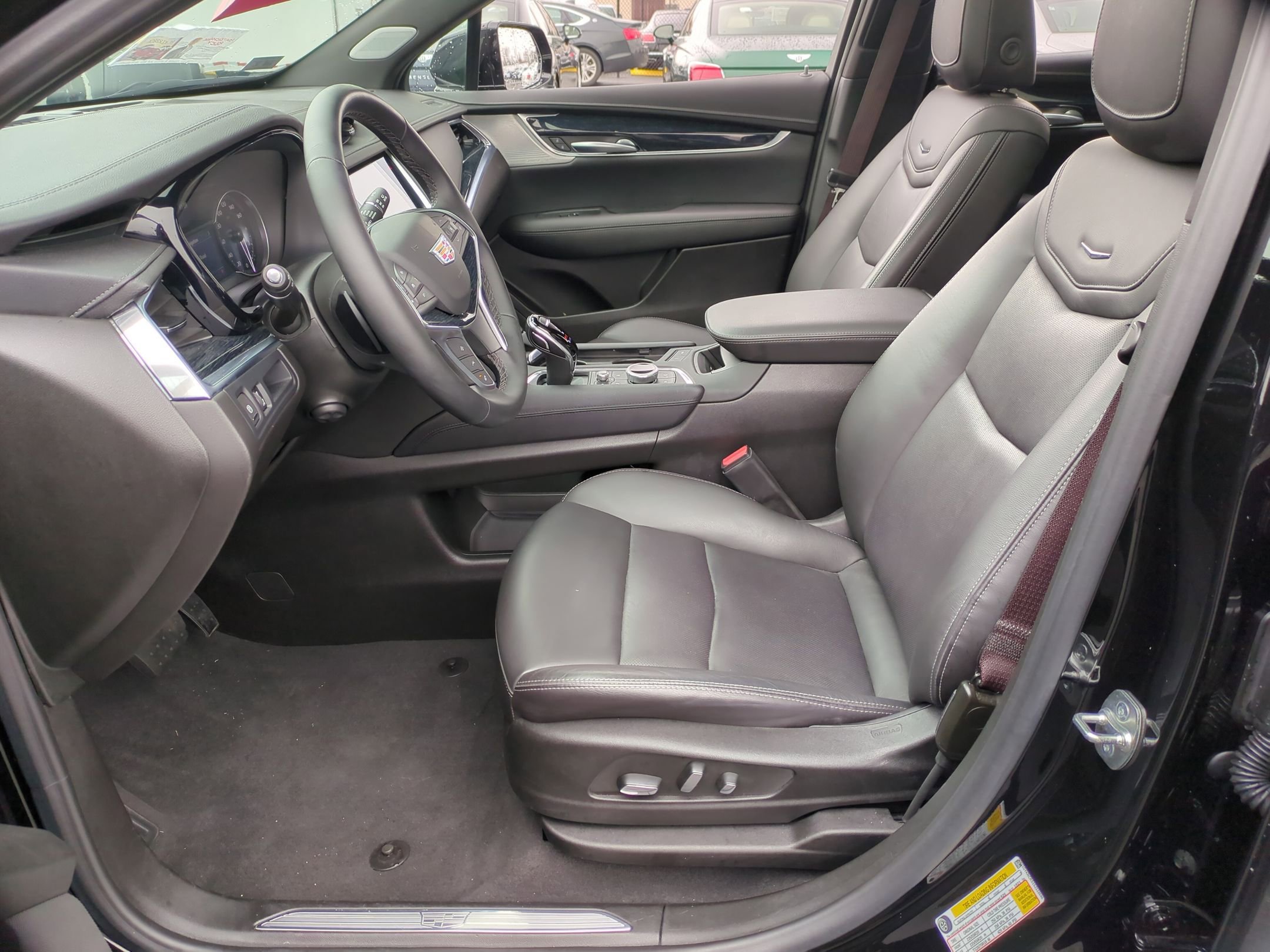 Certified 2025 Cadillac XT5 Premium Luxury FWD image 20
