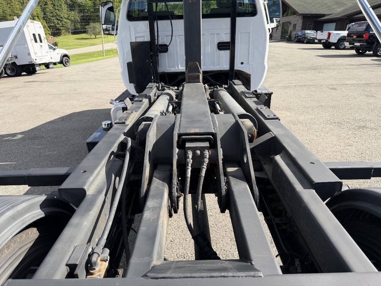 Used 2022 Ford F650 2WD Regular Cab Super Duty image 7