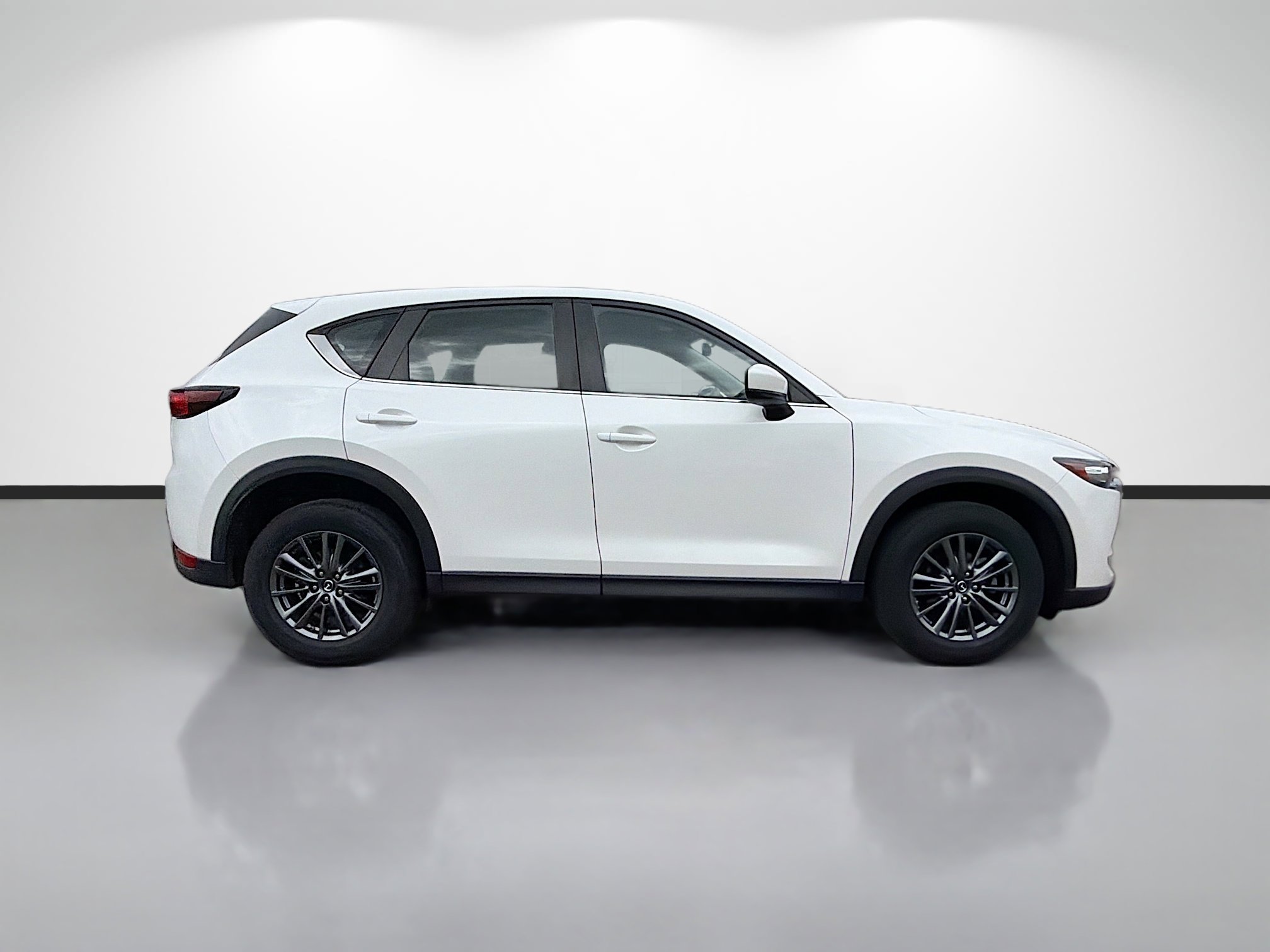 Used 2018 MAZDA CX-5 Sport image 2
