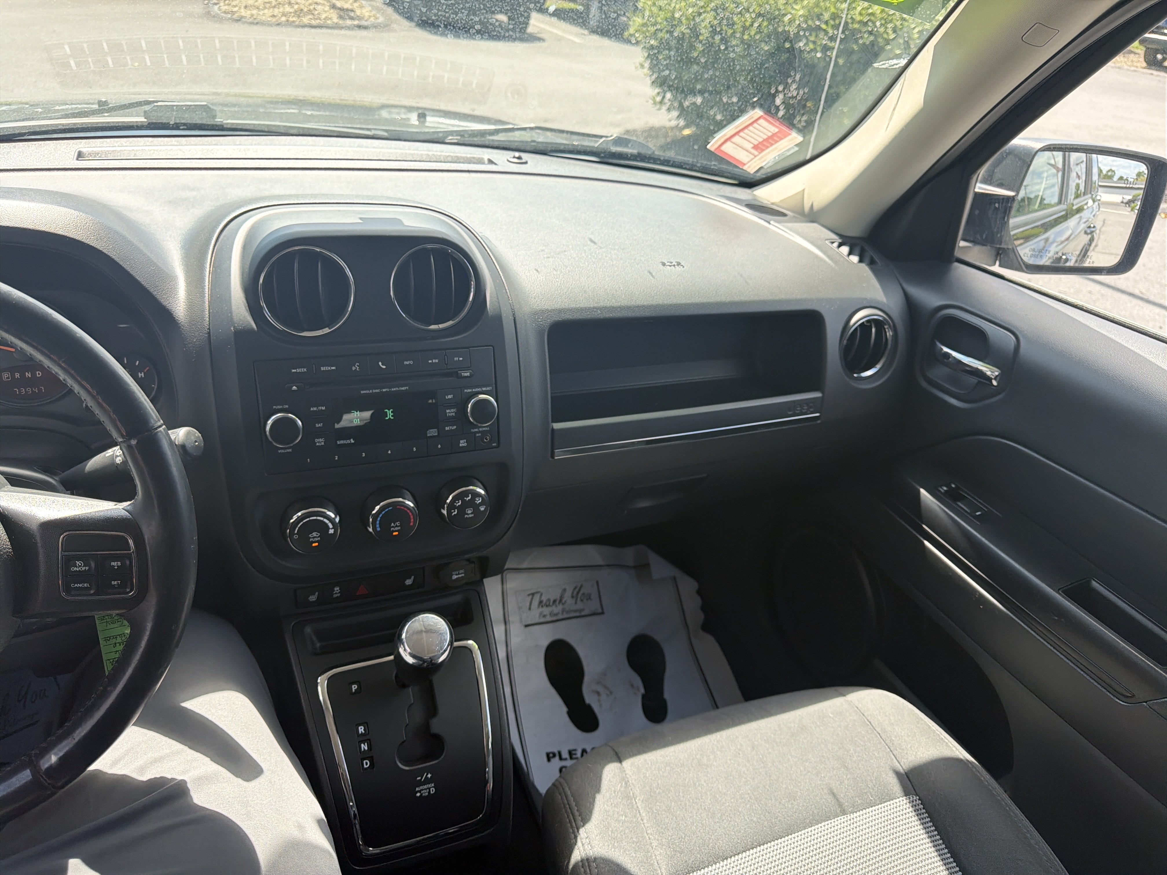 Used 2016 Jeep Patriot Latitude AWD/4WD image 7