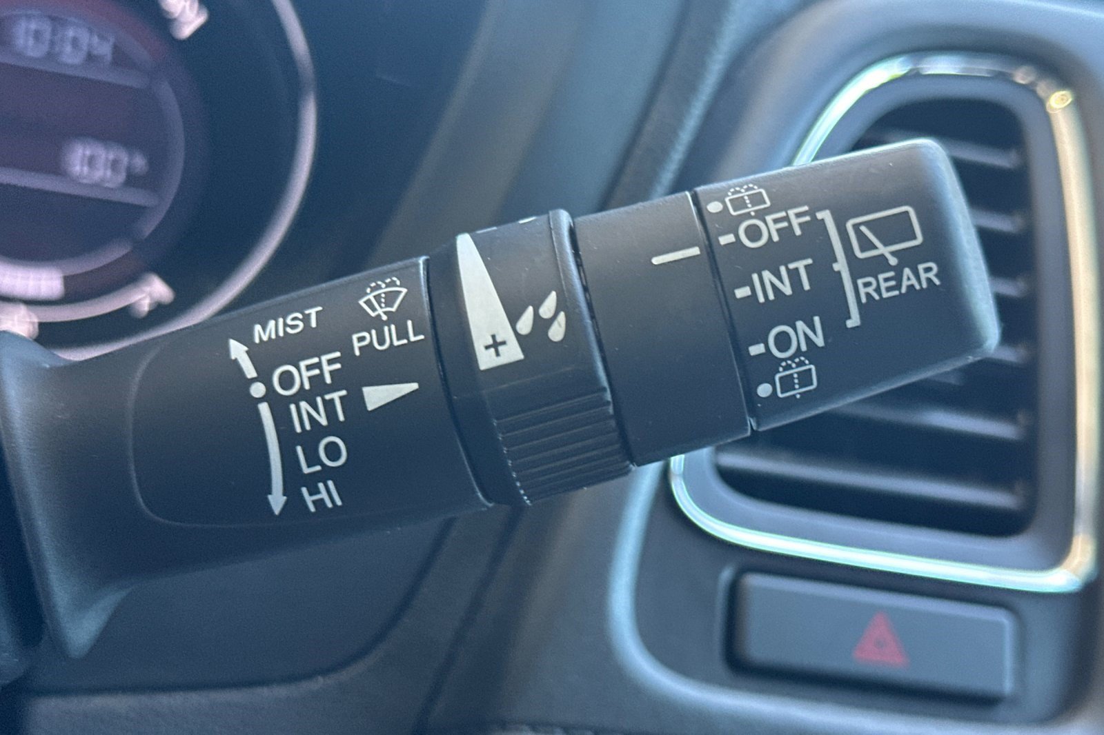 Used 2018 Honda HR-V EX image 31