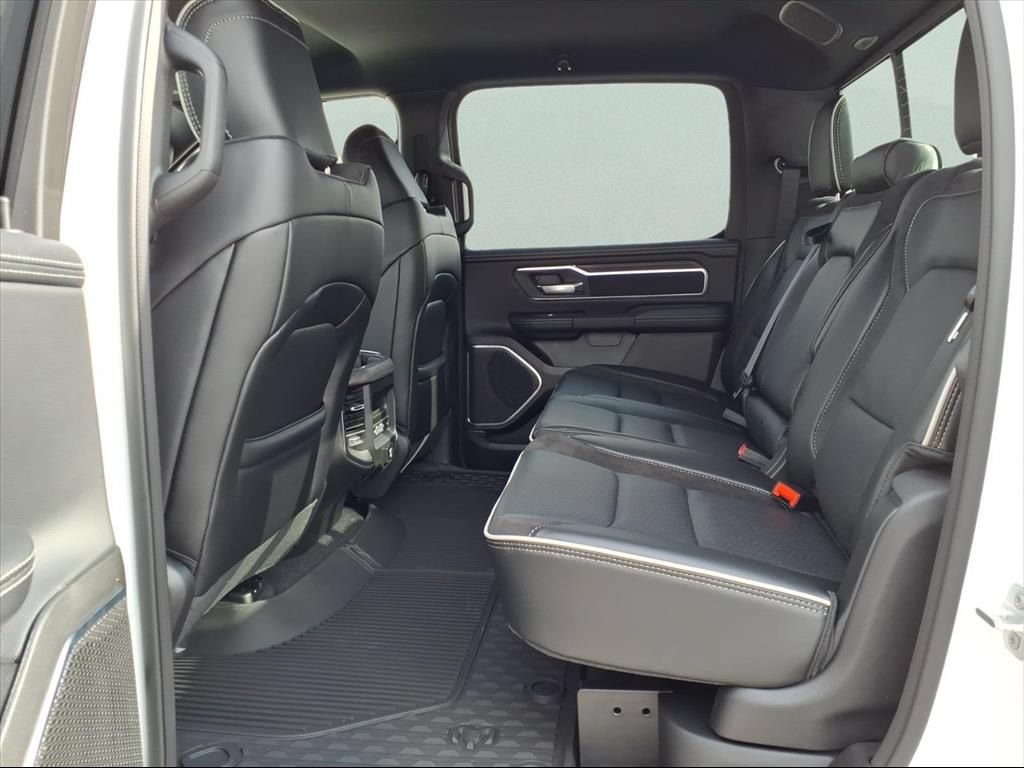 New 2026 RAM 1500 Laramie w/ Sport Appearance Package AWD/4WD image 12