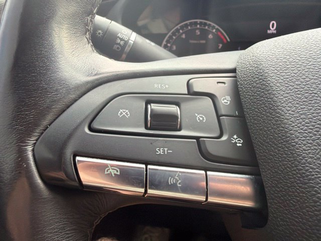 Used 2020 Cadillac XT4 Premium Luxury w/ Enhanced Visibility Package FWD image 52