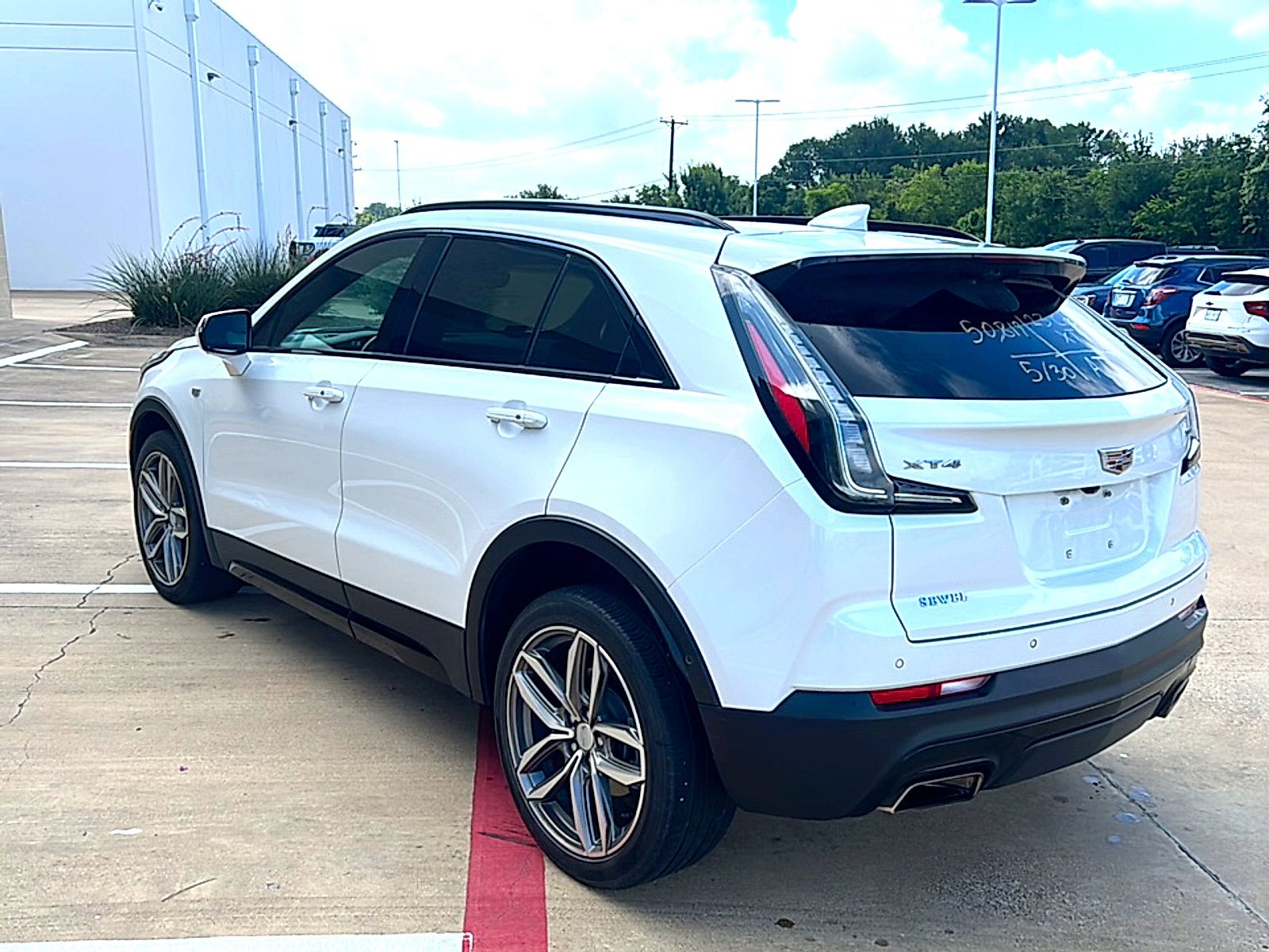Used 2023 Cadillac XT4 Sport FWD image 6
