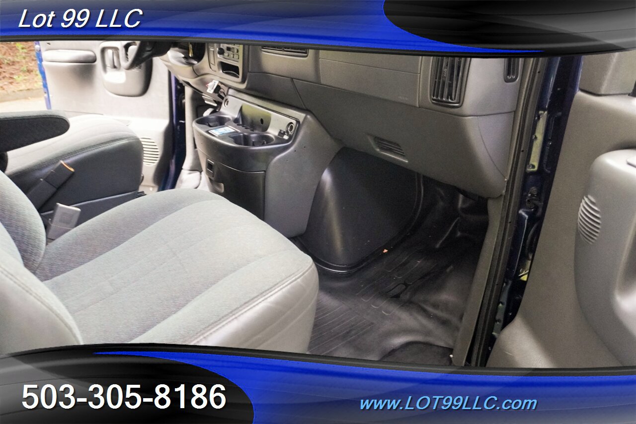 Used 2001 Chevrolet Express 3500 Extended Passenger w/ Convenience Pkg RWD image 24