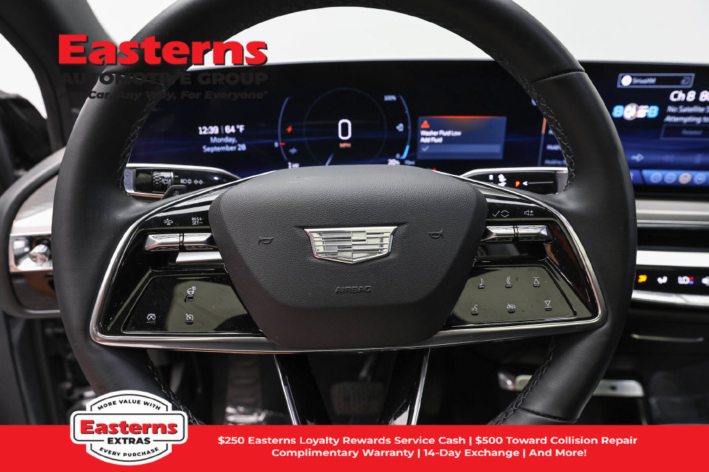 Used 2024 Cadillac Lyriq Luxury AWD/4WD image 11