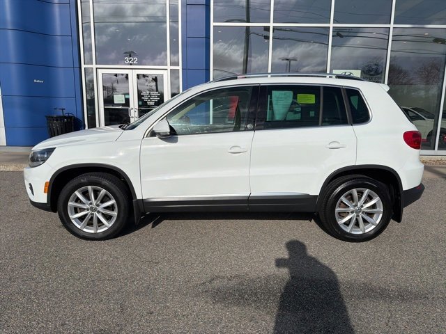 Used 2017 Volkswagen Tiguan Wolfsburg Edition image 9