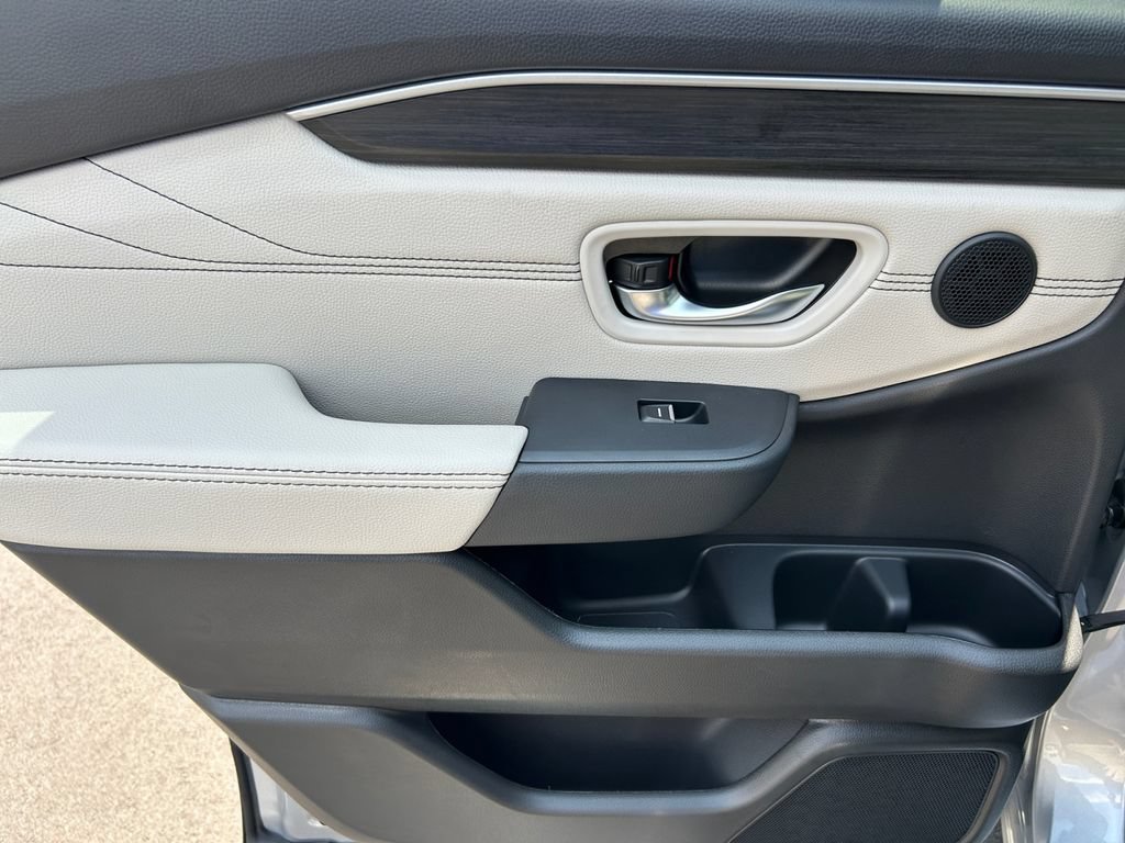 New 2026 Honda Pilot Touring image 17