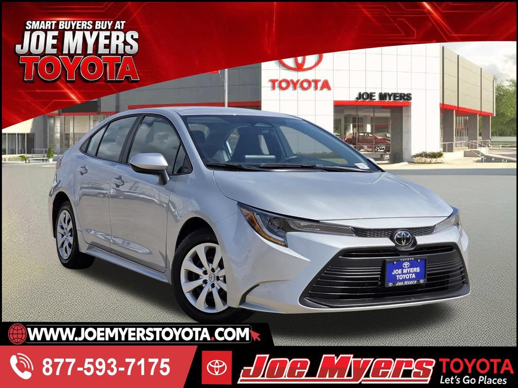 Used 2025 Toyota Corolla LE FWD image 1