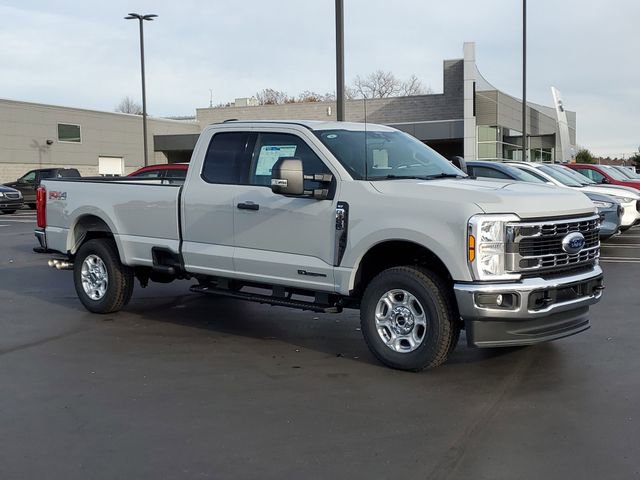 New 2026 Ford F250 XLT image 2