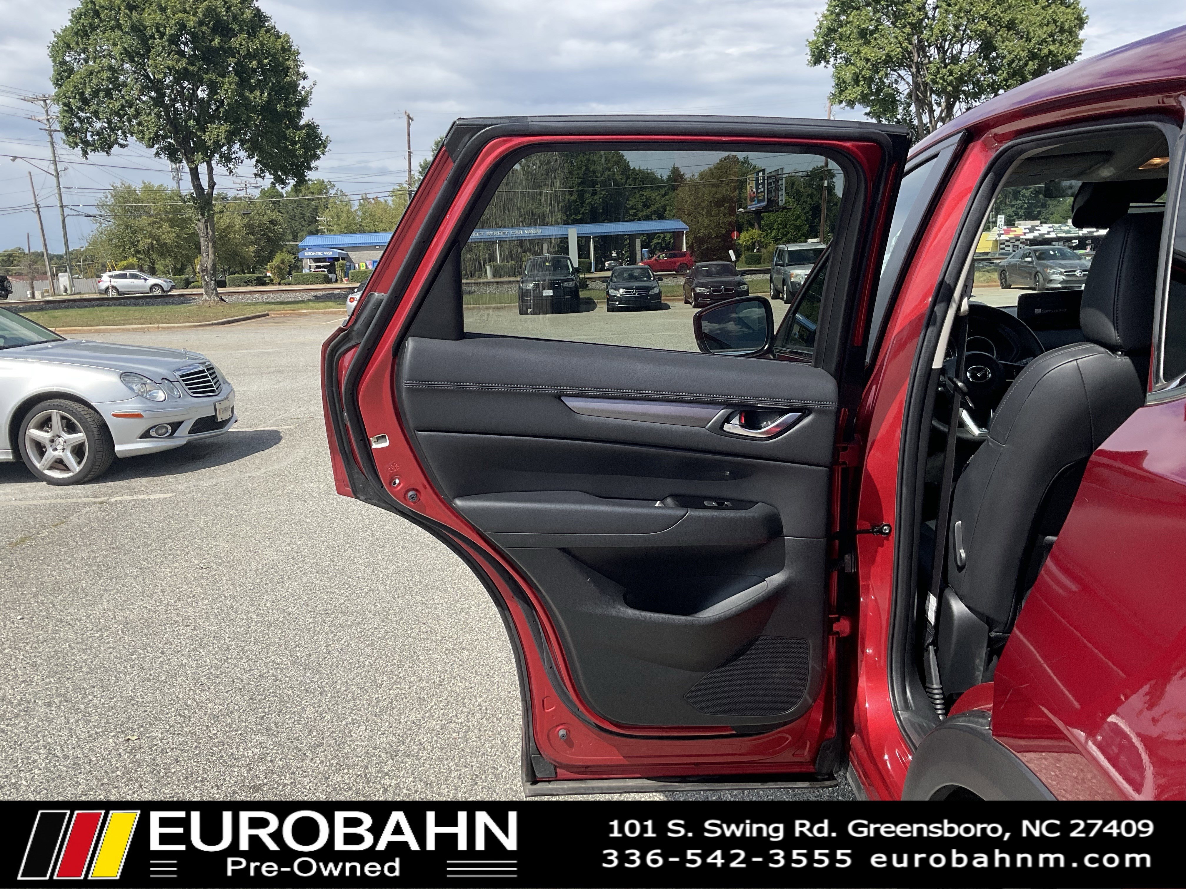 Used 2021 MAZDA CX-5 Touring image 11