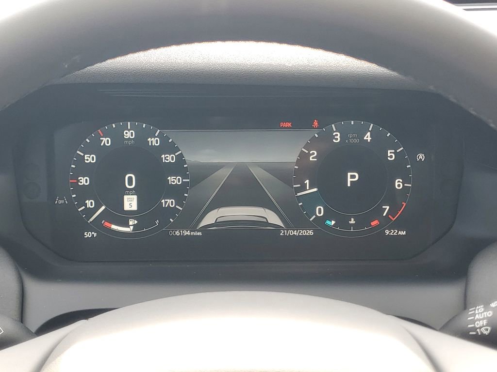 Used 2025 Land Rover Discovery Sport S image 21