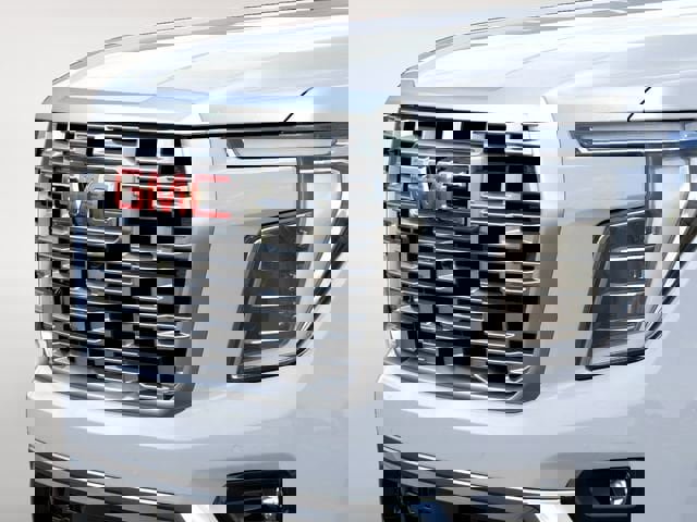 New 2026 GMC Yukon XL Denali w/ Sun & Power Step Package image 13