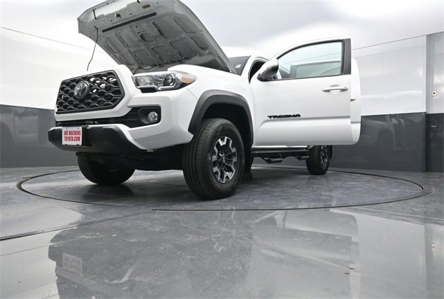 Used 2020 Toyota Tacoma TRD Off-Road image 37