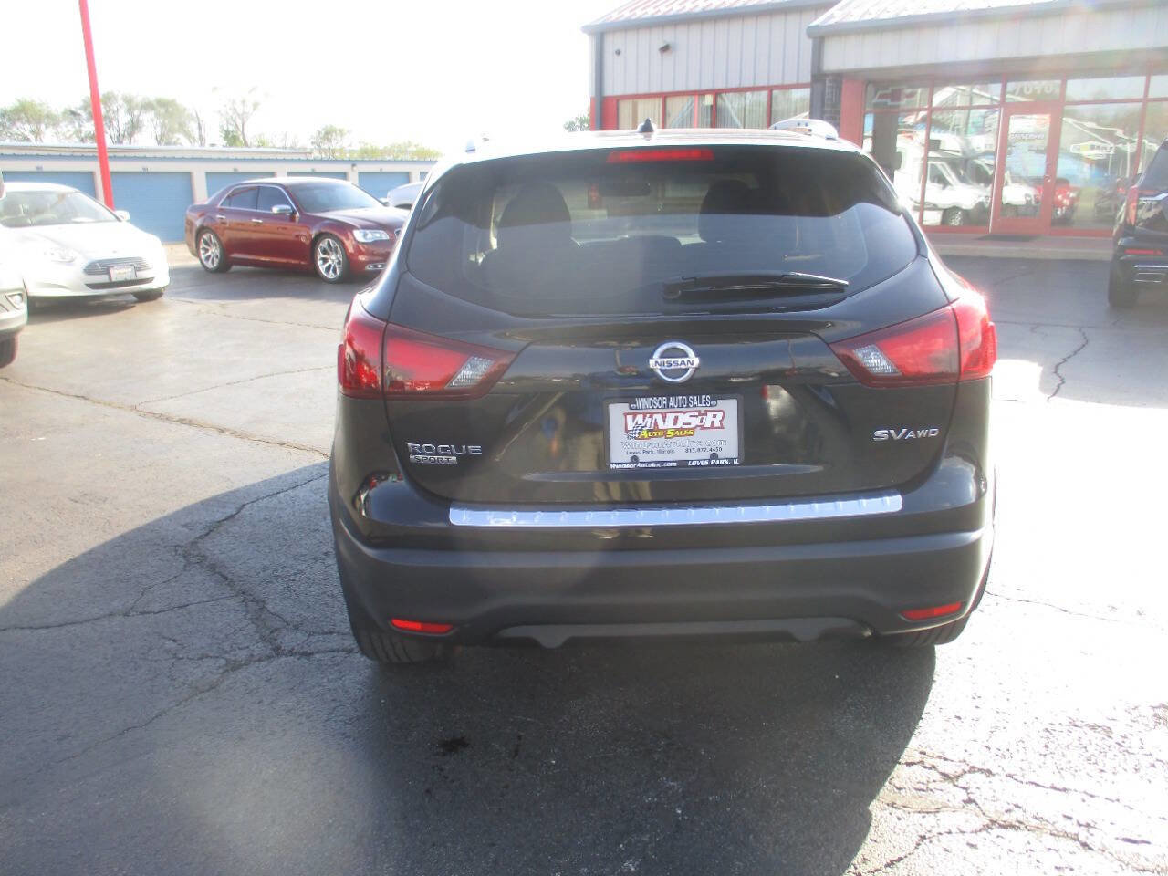 Used 2017 Nissan Rogue Sport SV AWD/4WD image 4