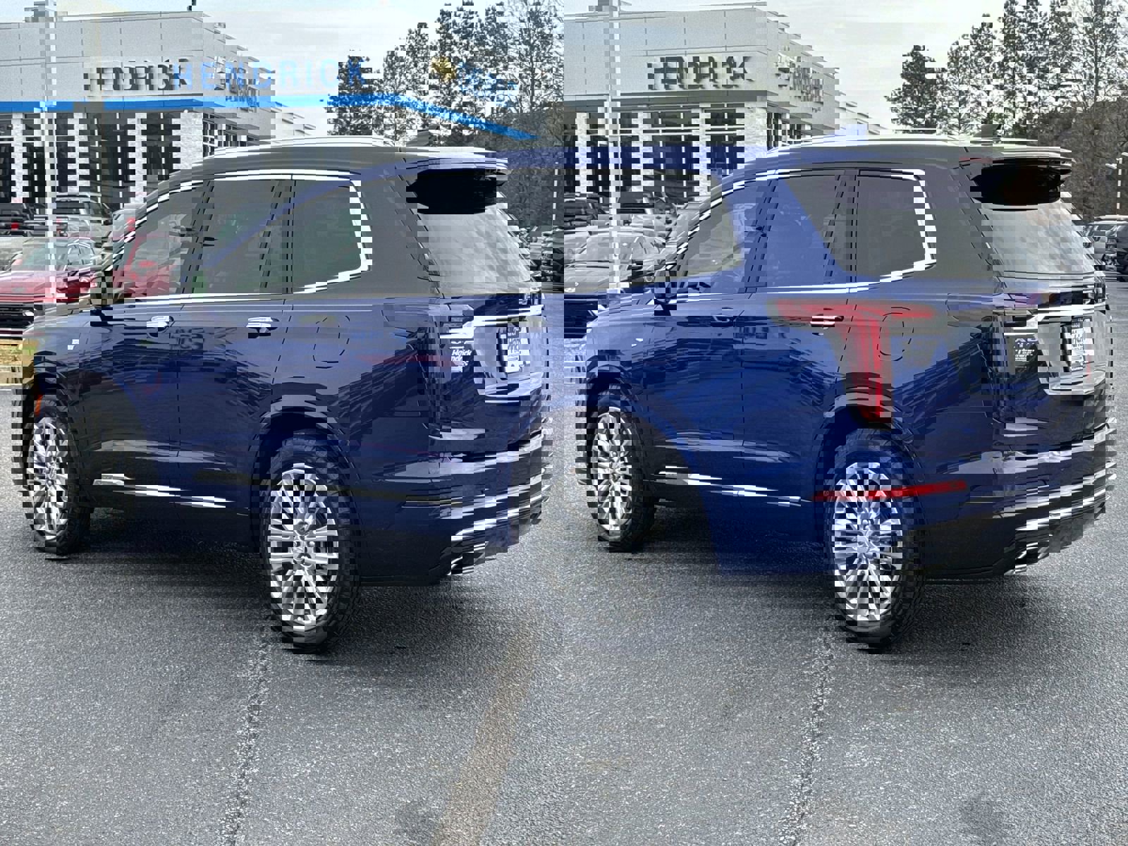 Used 2024 Cadillac XT6 Premium Luxury w/ Platinum Package image 8