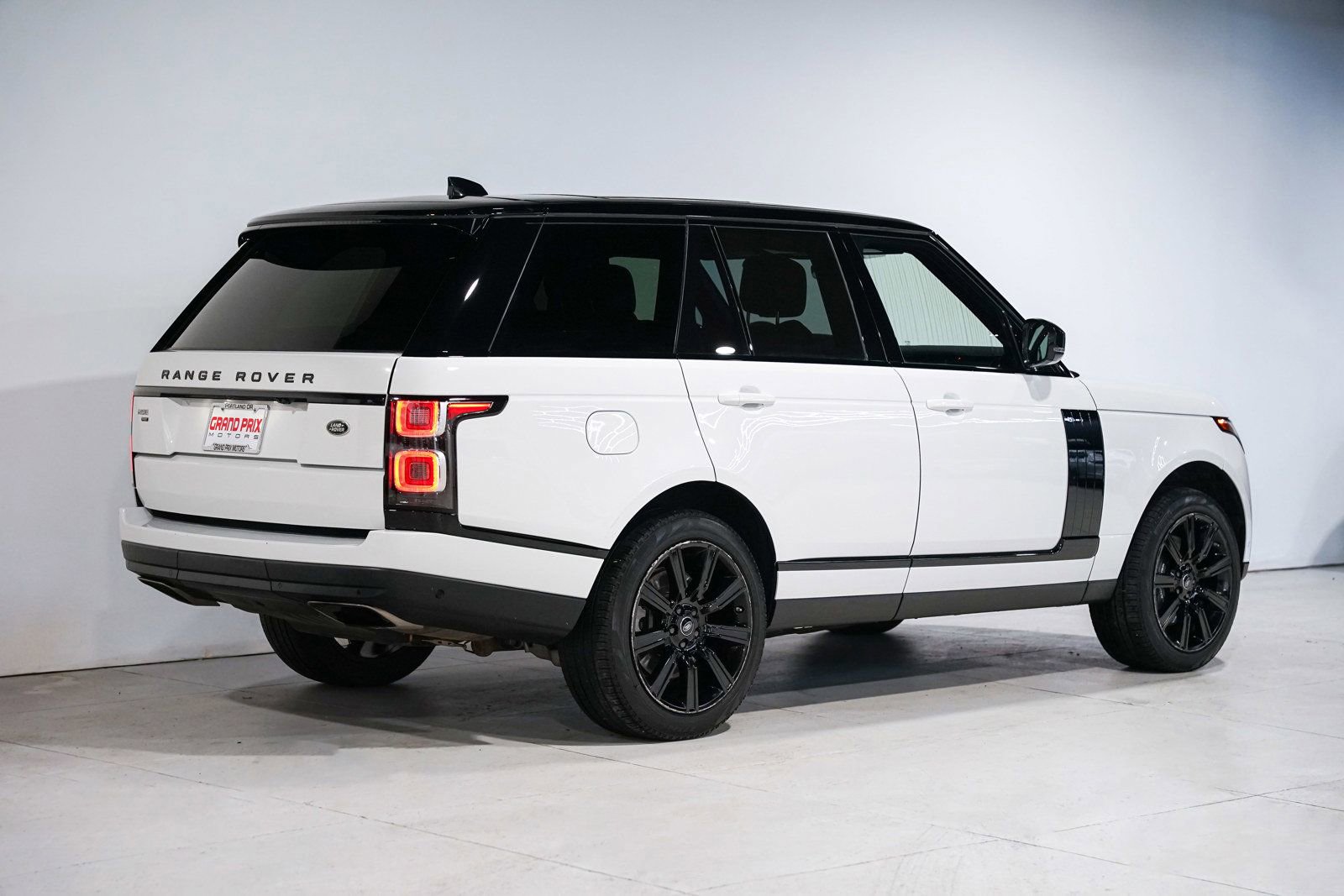 Used 2021 Land Rover Range Rover Westminster Edition AWD/4WD image 3