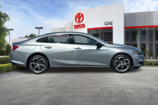 Used 2024 Chevrolet Malibu LT FWD image 3