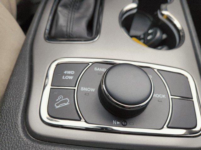 Used 2021 Jeep Grand Cherokee Limited X image 46