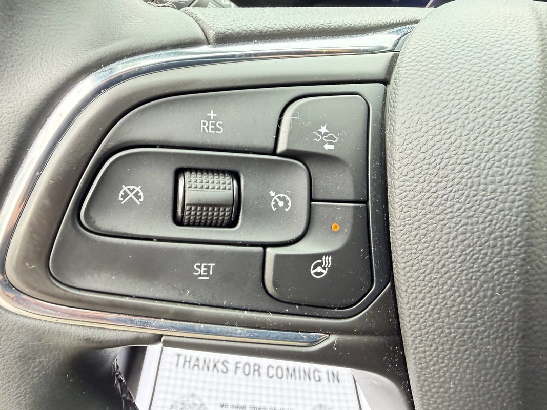 Used 2025 Buick Envista Sport Touring w/ Convenience I Package FWD image 17