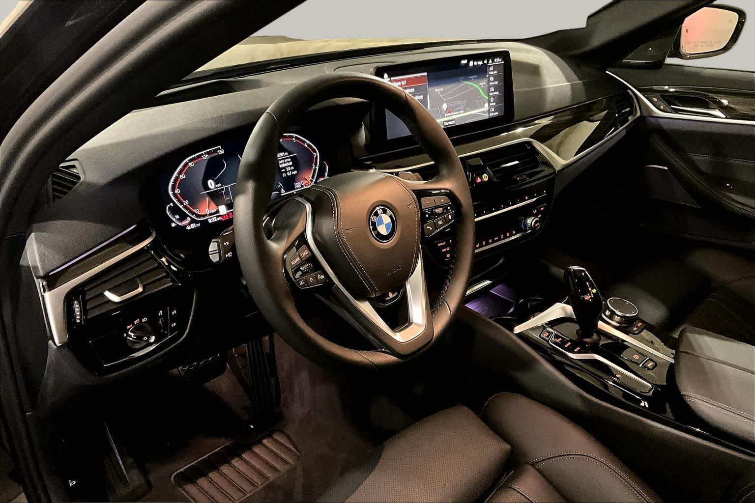 Certified 2023 BMW 530i xDrive w/ Premium Package AWD/4WD image 17