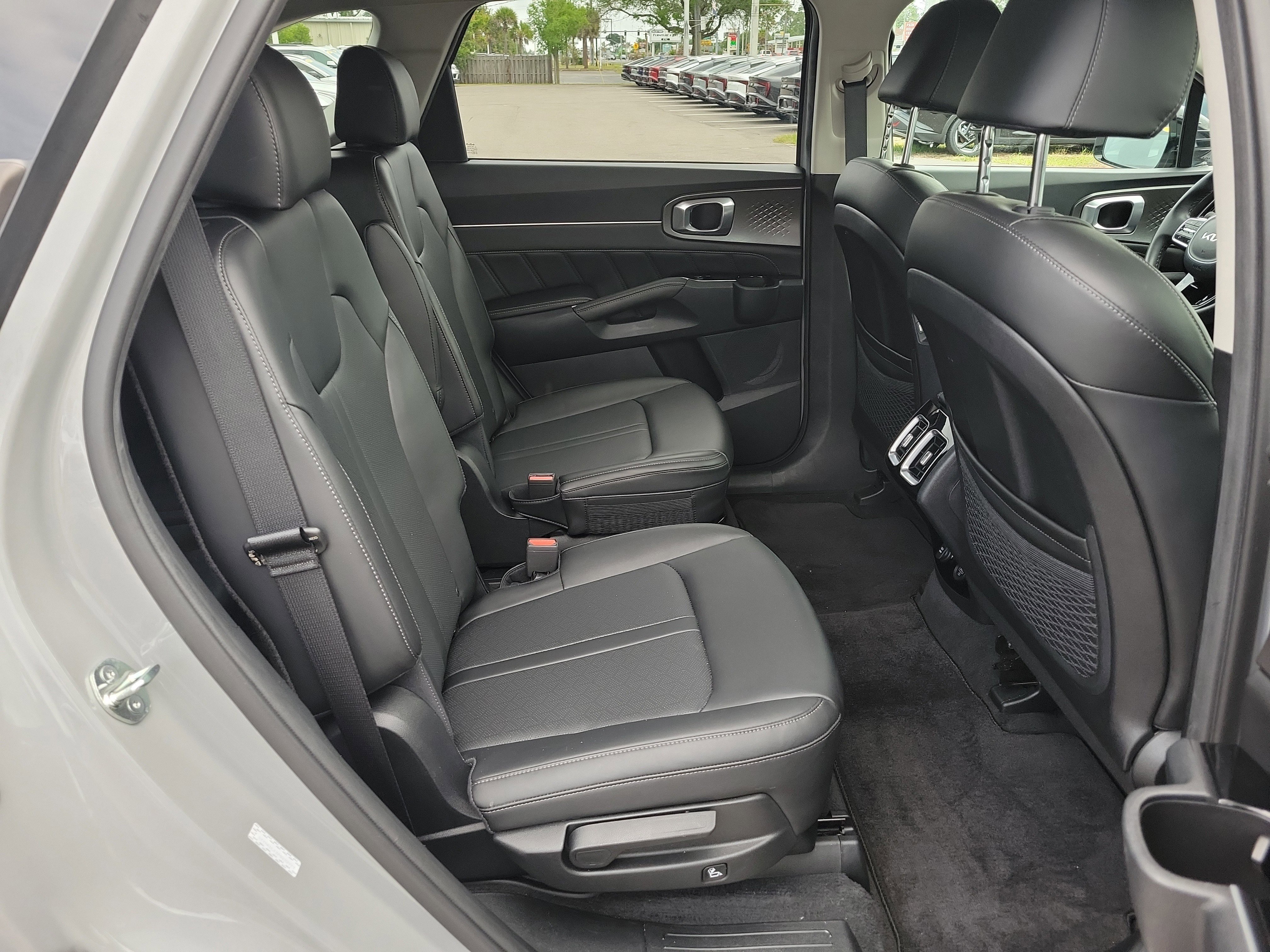 Certified 2023 Kia Sorento SX AWD/4WD image 12