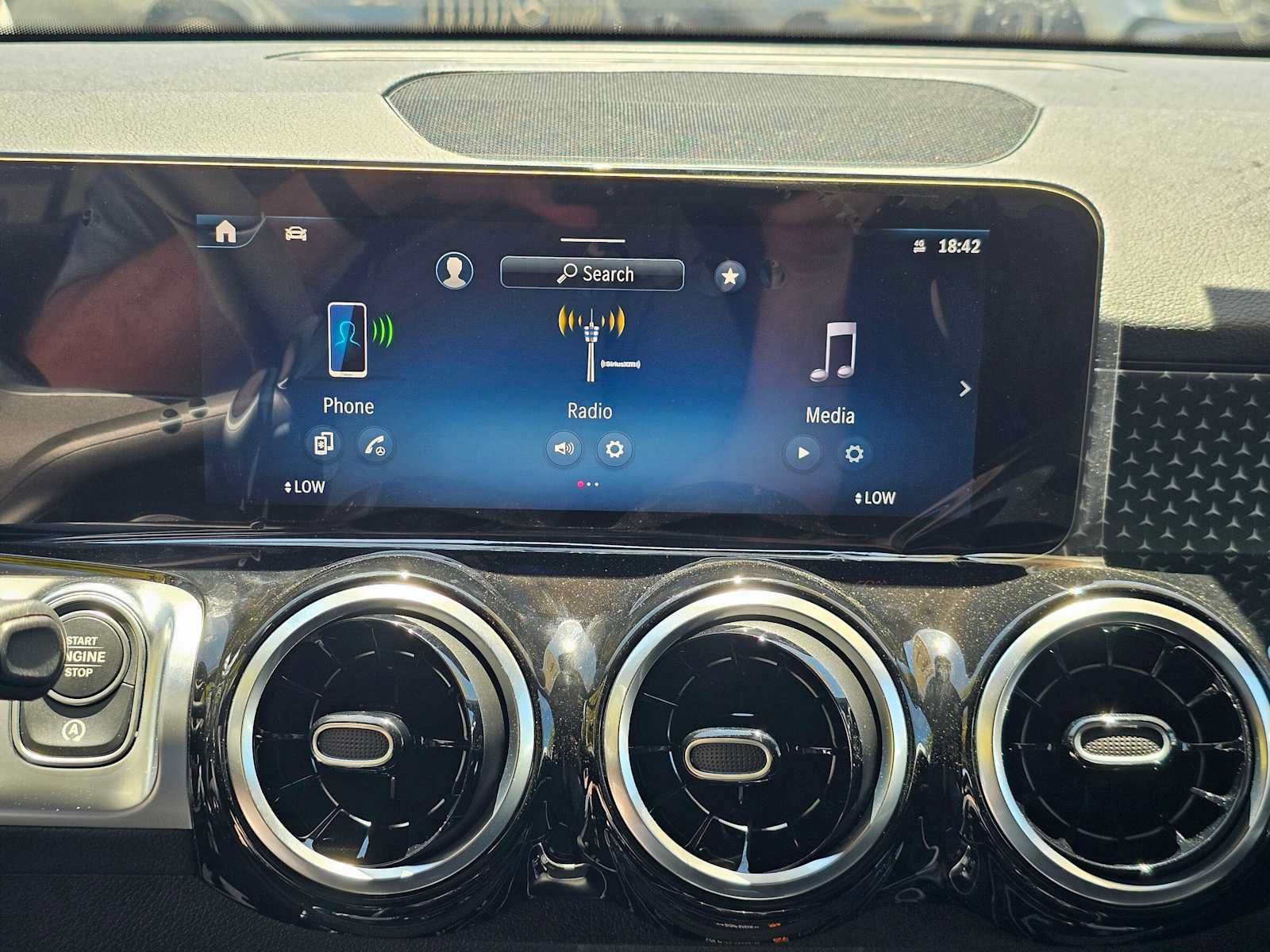 New 2026 Mercedes-Benz GLB 250 image 24