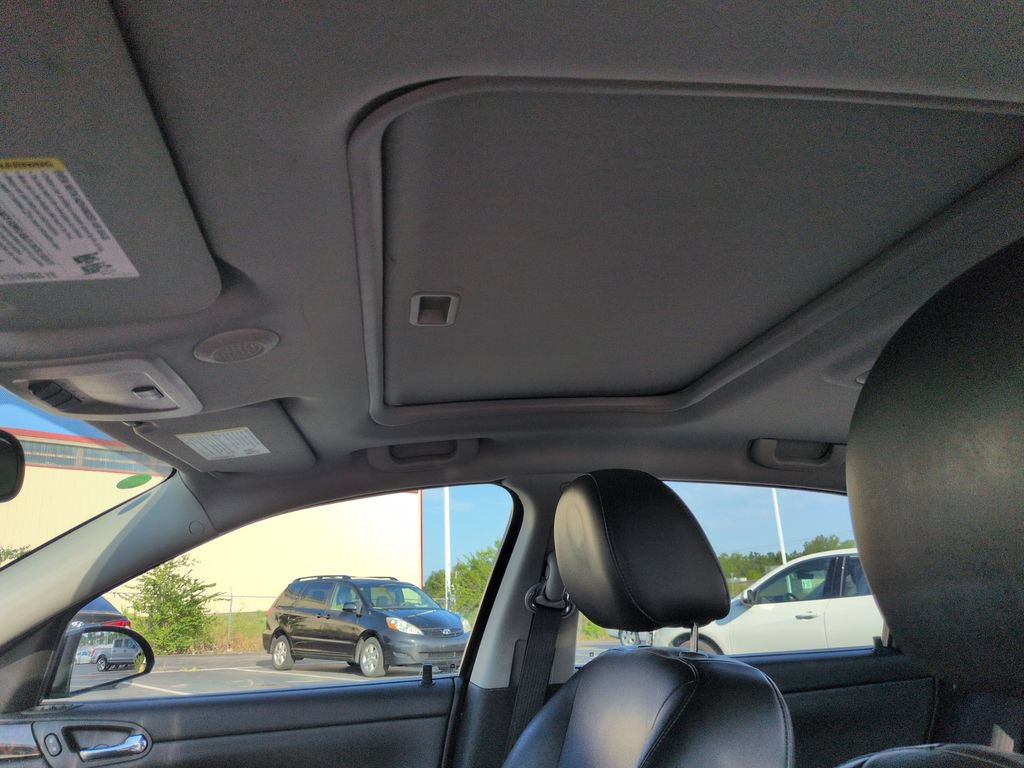 Used 2013 Chevrolet Impala LTZ FWD image 20