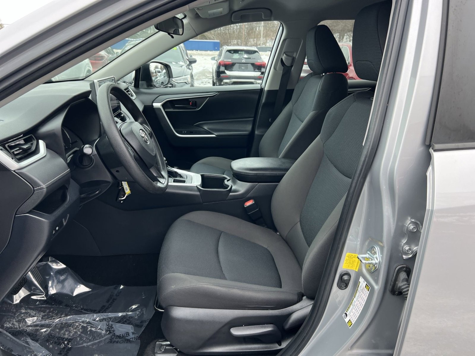 Used 2023 Toyota RAV4 LE image 13