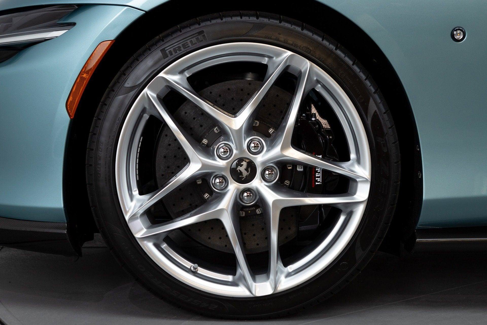 Certified 2024 Ferrari Roma Spider RWD image 22