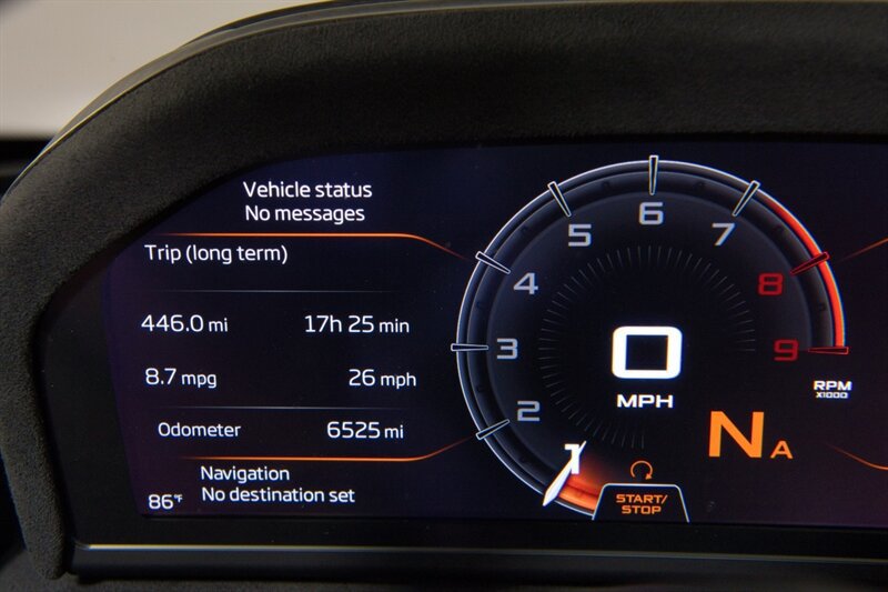 Used 2022 McLaren 765LT RWD image 27