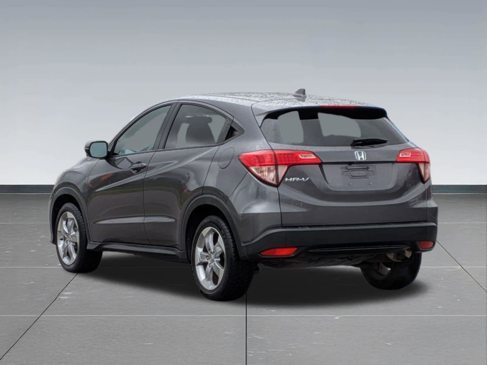 Used 2016 Honda HR-V EX image 4