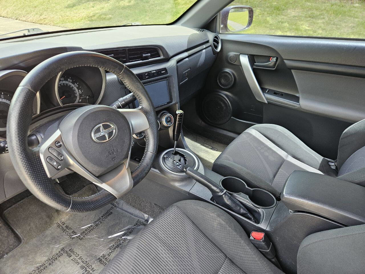 Used 2012 Scion tC FWD image 10