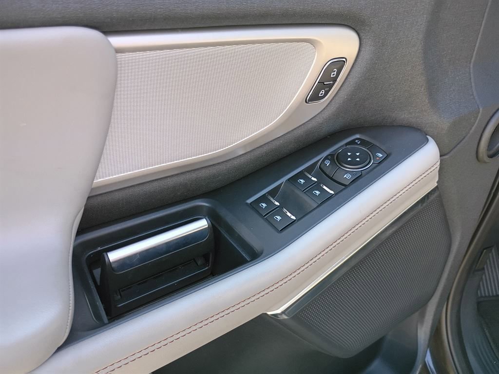 Used 2025 Ford Expedition Max Active image 16