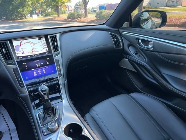 Used 2017 INFINITI Q60 2.0t w/ Premium Plus Package 2.0T AWD/4WD image 21
