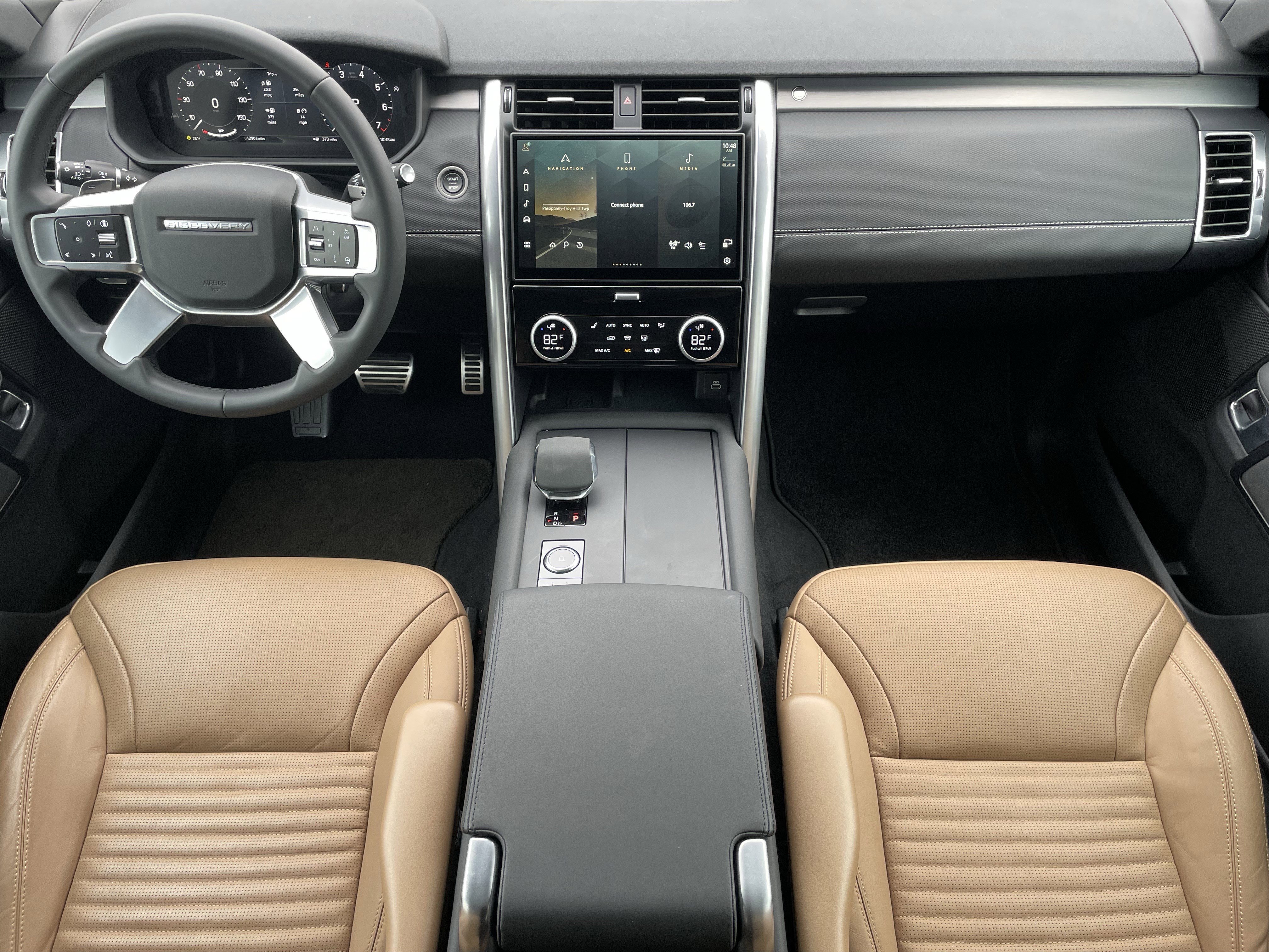 Certified 2024 Land Rover Discovery Dynamic SE image 16