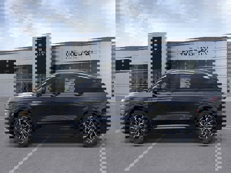 New 2026 Lincoln Nautilus Premier w/ Equipment Group 102A image 3