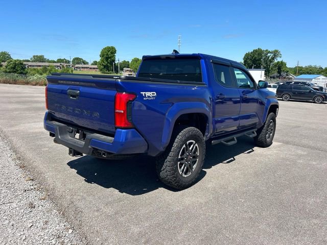 Used 2025 Toyota Tacoma TRD Sport AWD/4WD image 3