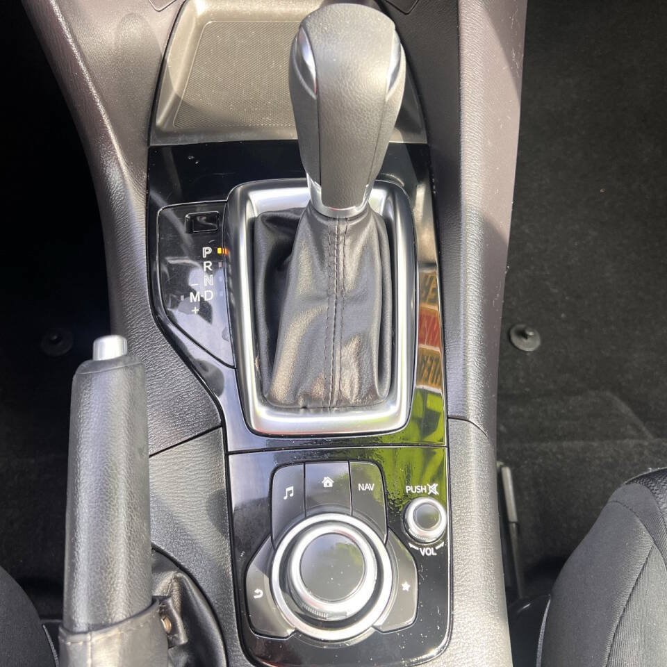 Used 2016 MAZDA MAZDA3 i Sport FWD image 20