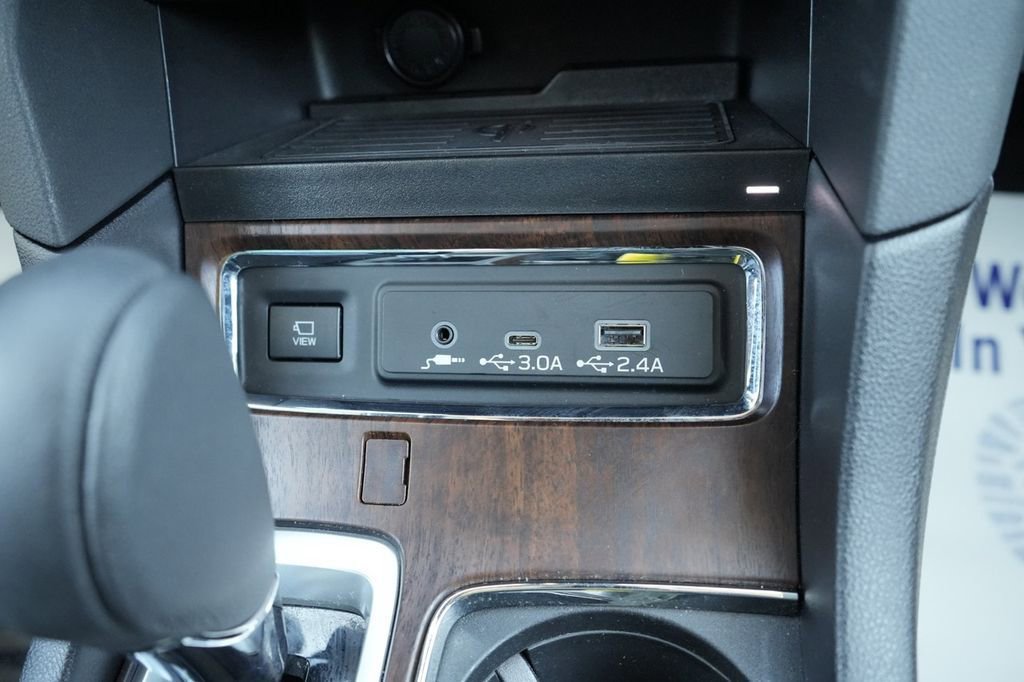 Used 2024 Subaru Ascent Touring AWD/4WD image 35