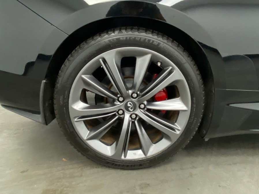 Used 2018 INFINITI Q60 Red Sport 400 w/ Pro Active Package image 17