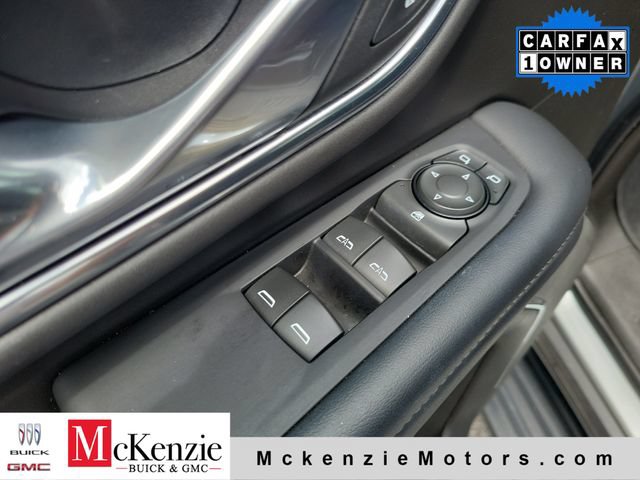 Used 2023 GMC Yukon XL SLE RWD image 9