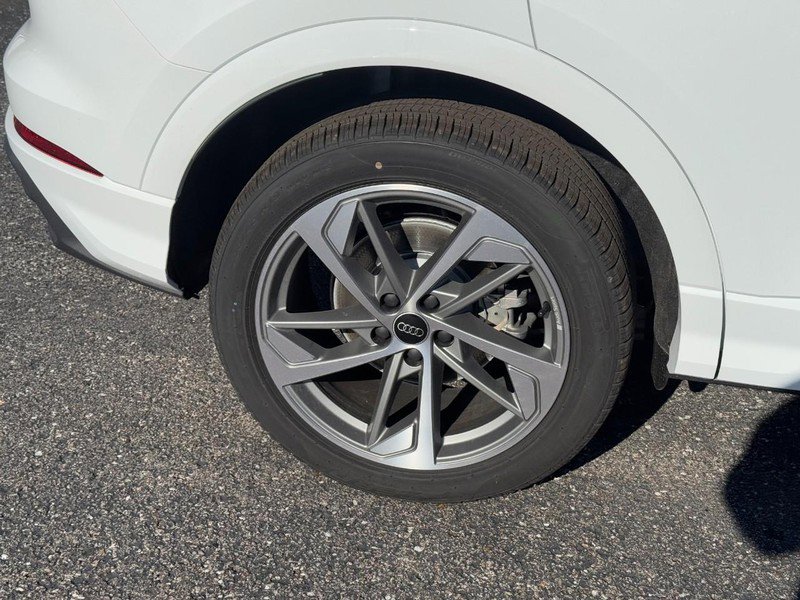 New 2025 Audi Q3 2.0T Premium image 4